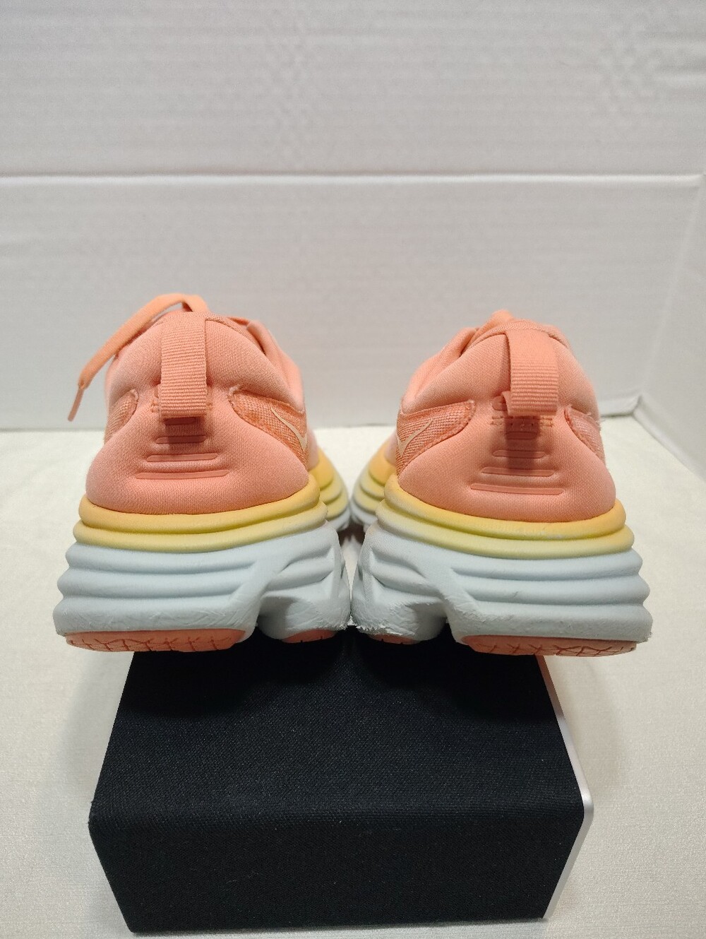Hoka One One Bondi 8, Women Shoes # 9.5 US - Picture 2 of 12